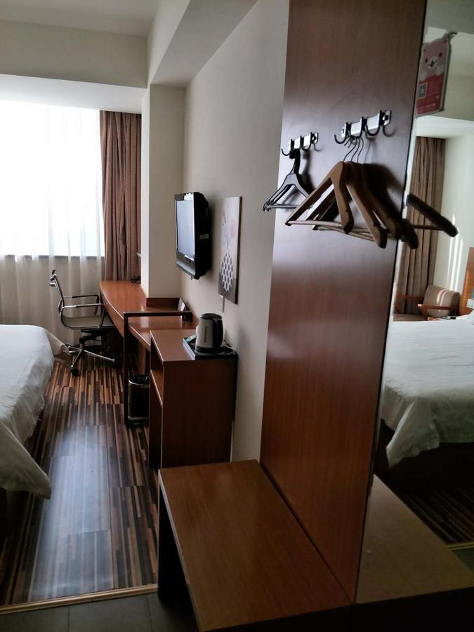 Goldmet Inn Taiyuan Dananamen Ngoại thất bức ảnh